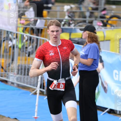 16.08.2026 - KN Förde Triathlon 2026 Antke Förster http://msf.ph/oto/10004259 16.08.2026 15:24:31 Laufen  meine-sportfotos.de
