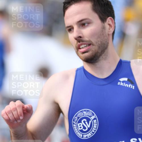 16.08.2026 - KN Förde Triathlon 2026 Antke Förster http://msf.ph/oto/10004319 16.08.2026 15:25:59 Laufen  meine-sportfotos.de