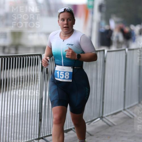 16.08.2026 - KN Förde Triathlon 2026 Antke Förster http://msf.ph/oto/10004328 16.08.2026 10:09:58 Laufen 1001, 158 meine-sportfotos.de