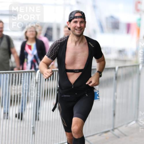 16.08.2026 - KN Förde Triathlon 2026 Antke Förster http://msf.ph/oto/10004353 16.08.2026 11:49:41 Laufen 2 meine-sportfotos.de