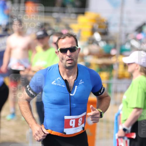 16.08.2026 - KN Förde Triathlon 2026 Antke Förster http://msf.ph/oto/10004407 16.08.2026 15:27:59 Laufen 98, 17 meine-sportfotos.de