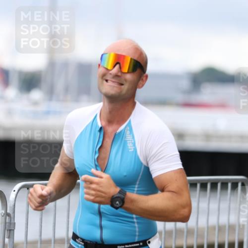 16.08.2026 - KN Förde Triathlon 2026 Antke Förster http://msf.ph/oto/10004409 16.08.2026 11:50:01 Laufen  meine-sportfotos.de