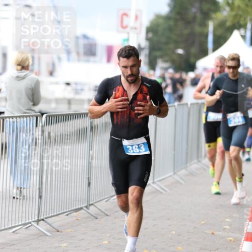 16.08.2026 - KN Förde Triathlon 2026 Antke Förster http://msf.ph/oto/10004505 16.08.2026 11:50:39 Laufen 383, 304 meine-sportfotos.de