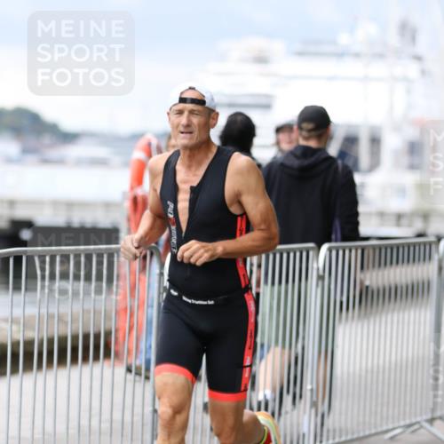 16.08.2026 - KN Förde Triathlon 2026 Antke Förster http://msf.ph/oto/10004641 16.08.2026 11:51:26 Laufen  meine-sportfotos.de