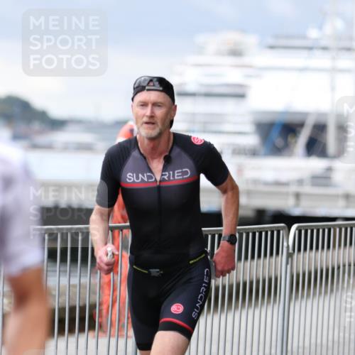 16.08.2026 - KN Förde Triathlon 2026 Antke Förster http://msf.ph/oto/10004677 16.08.2026 11:51:34 Laufen  meine-sportfotos.de