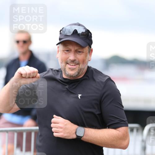 16.08.2026 - KN Förde Triathlon 2026 Antke Förster http://msf.ph/oto/10004737 16.08.2026 11:51:48 Laufen  meine-sportfotos.de