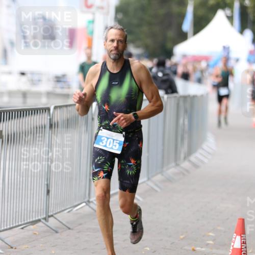16.08.2026 - KN Förde Triathlon 2026 Antke Förster http://msf.ph/oto/10004745 16.08.2026 11:51:51 Laufen 305 meine-sportfotos.de