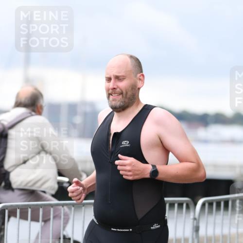 16.08.2026 - KN Förde Triathlon 2026 Antke Förster http://msf.ph/oto/10004817 16.08.2026 11:52:17 Laufen  meine-sportfotos.de