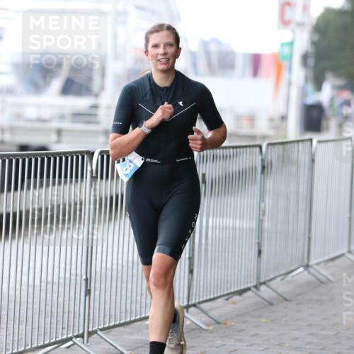 16.08.2026 - KN Förde Triathlon 2026 Antke Förster http://msf.ph/oto/10004840 16.08.2026 10:13:11 Laufen  meine-sportfotos.de