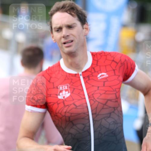 16.08.2026 - KN Förde Triathlon 2026 Antke Förster http://msf.ph/oto/10004959 16.08.2026 15:44:39 Laufen  meine-sportfotos.de