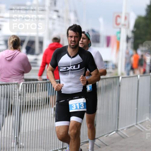 16.08.2026 - KN Förde Triathlon 2026 Antke Förster http://msf.ph/oto/10004997 16.08.2026 11:53:50 Laufen 2, 313 meine-sportfotos.de