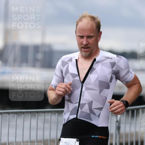 16.08.2026 - KN Förde Triathlon 2026 Antke Förster http://msf.ph/oto/10005045 16.08.2026 11:54:04 Laufen 302 meine-sportfotos.de