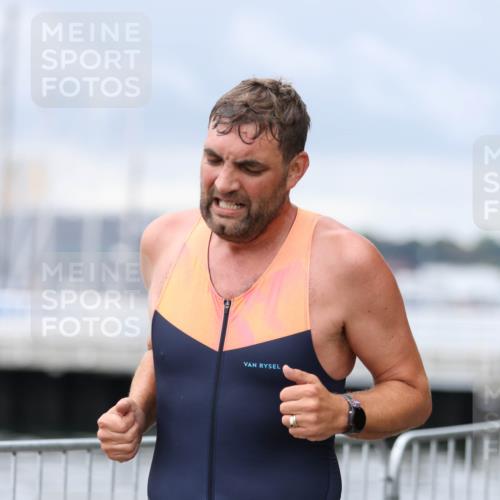 16.08.2026 - KN Förde Triathlon 2026 Antke Förster http://msf.ph/oto/10005089 16.08.2026 11:54:22 Laufen  meine-sportfotos.de