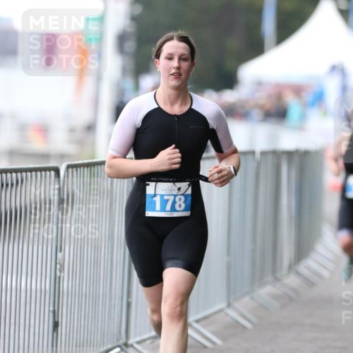 16.08.2026 - KN Förde Triathlon 2026 Antke Förster http://msf.ph/oto/10005104 16.08.2026 10:14:53 Laufen 178 meine-sportfotos.de