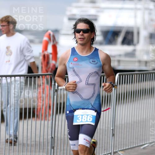 16.08.2026 - KN Förde Triathlon 2026 Antke Förster http://msf.ph/oto/10005113 16.08.2026 11:55:02 Laufen 386 meine-sportfotos.de