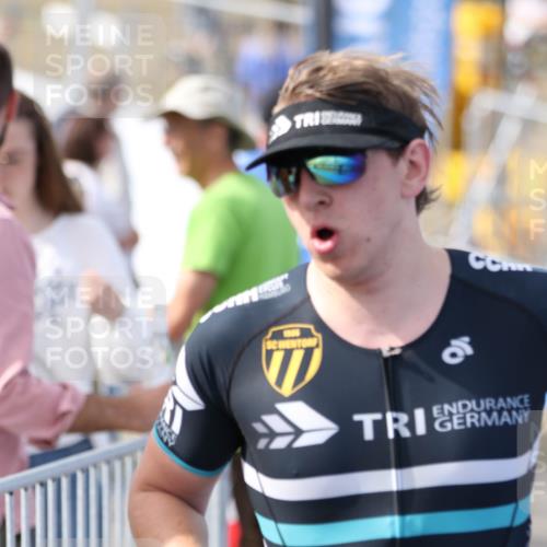 16.08.2026 - KN Förde Triathlon 2026 Antke Förster http://msf.ph/oto/10005283 16.08.2026 15:57:02 Laufen 8, 2808 meine-sportfotos.de