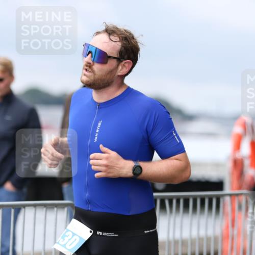 16.08.2026 - KN Förde Triathlon 2026 Antke Förster http://msf.ph/oto/10005449 16.08.2026 11:56:46 Laufen 30 meine-sportfotos.de