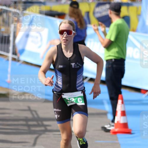 16.08.2026 - KN Förde Triathlon 2026 Antke Förster http://msf.ph/oto/10005455 16.08.2026 15:59:08 Laufen 2 meine-sportfotos.de