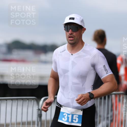 16.08.2026 - KN Förde Triathlon 2026 Antke Förster http://msf.ph/oto/10005505 16.08.2026 11:56:59 Laufen 315 meine-sportfotos.de