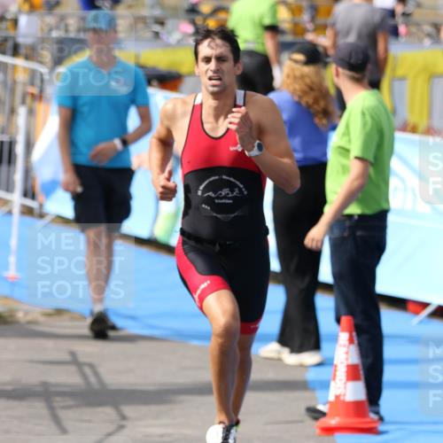 16.08.2026 - KN Förde Triathlon 2026 Antke Förster http://msf.ph/oto/10005507 16.08.2026 15:59:53 Laufen  meine-sportfotos.de