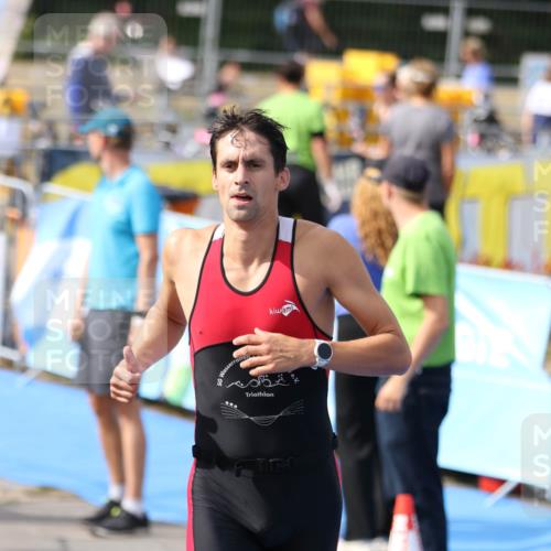 16.08.2026 - KN Förde Triathlon 2026 Antke Förster http://msf.ph/oto/10005511 16.08.2026 15:59:54 Laufen  meine-sportfotos.de