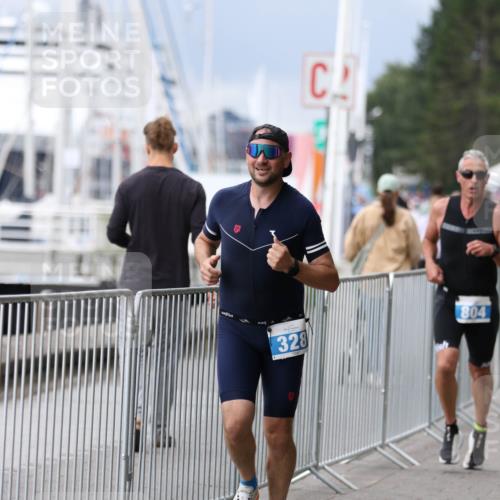 16.08.2026 - KN Förde Triathlon 2026 Antke Förster http://msf.ph/oto/10005517 16.08.2026 11:57:05 Laufen 1, 328, 804 meine-sportfotos.de