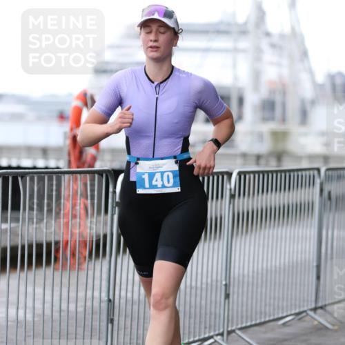 16.08.2026 - KN Förde Triathlon 2026 Antke Förster http://msf.ph/oto/10005552 16.08.2026 10:17:43 Laufen 140 meine-sportfotos.de