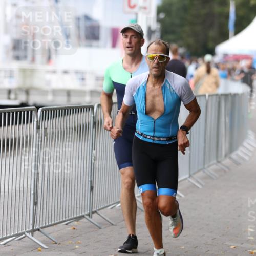 16.08.2026 - KN Förde Triathlon 2026 Antke Förster http://msf.ph/oto/10005589 16.08.2026 11:57:27 Laufen  meine-sportfotos.de