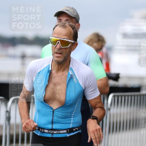 16.08.2026 - KN Förde Triathlon 2026 Antke Förster http://msf.ph/oto/10005605 16.08.2026 11:57:29 Laufen  meine-sportfotos.de