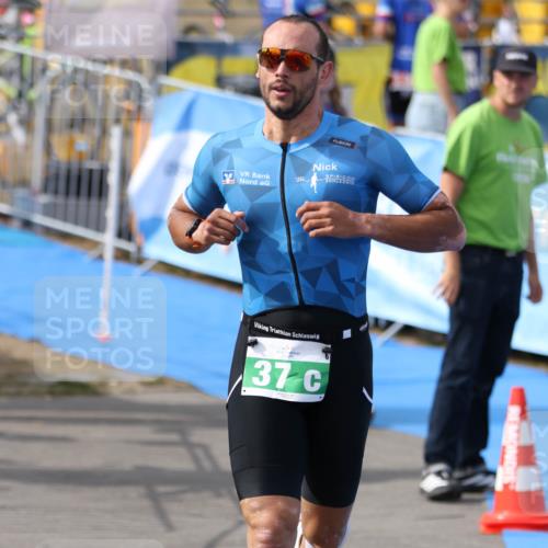16.08.2026 - KN Förde Triathlon 2026 Antke Förster http://msf.ph/oto/10005607 16.08.2026 16:01:43 Laufen 1980, 37 meine-sportfotos.de