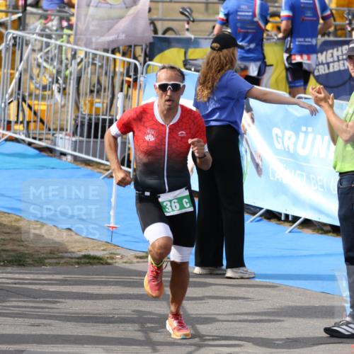 16.08.2026 - KN Förde Triathlon 2026 Antke Förster http://msf.ph/oto/10005623 16.08.2026 16:02:04 Laufen 400, 36 meine-sportfotos.de