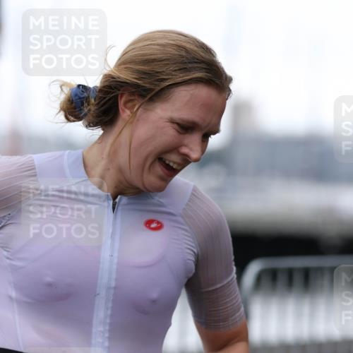 16.08.2026 - KN Förde Triathlon 2026 Antke Förster http://msf.ph/oto/10005656 16.08.2026 10:18:06 Laufen 239 meine-sportfotos.de