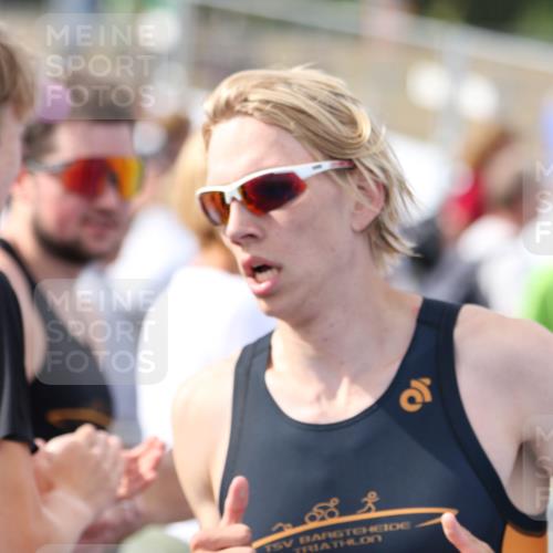 16.08.2026 - KN Förde Triathlon 2026 Antke Förster http://msf.ph/oto/10005787 16.08.2026 16:06:28 Laufen  meine-sportfotos.de