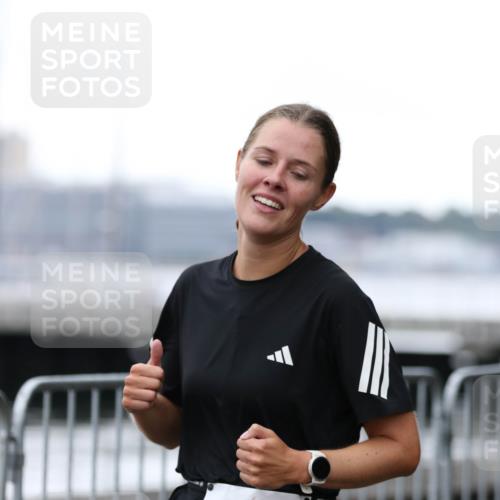 16.08.2026 - KN Förde Triathlon 2026 Antke Förster http://msf.ph/oto/10005804 16.08.2026 10:18:40 Laufen 2026, 191 meine-sportfotos.de