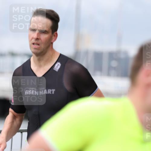 16.08.2026 - KN Förde Triathlon 2026 Antke Förster http://msf.ph/oto/10005945 16.08.2026 11:58:59 Laufen  meine-sportfotos.de