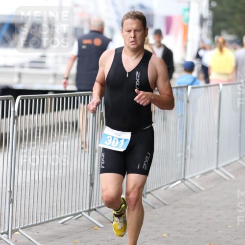 16.08.2026 - KN Förde Triathlon 2026 Antke Förster http://msf.ph/oto/10005969 16.08.2026 11:59:09 Laufen 301 meine-sportfotos.de