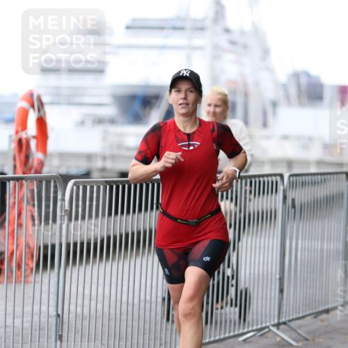 16.08.2026 - KN Förde Triathlon 2026 Antke Förster http://msf.ph/oto/10006180 16.08.2026 10:20:54 Laufen 60 meine-sportfotos.de