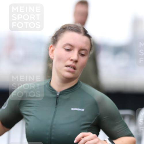 16.08.2026 - KN Förde Triathlon 2026 Antke Förster http://msf.ph/oto/10006213 16.08.2026 10:21:03 Laufen 141 meine-sportfotos.de