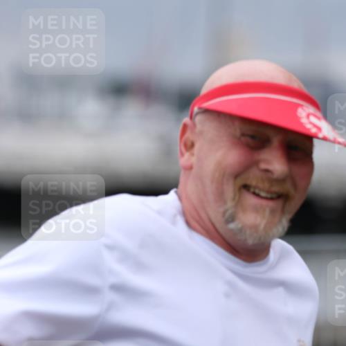 16.08.2026 - KN Förde Triathlon 2026 Antke Förster http://msf.ph/oto/10006229 16.08.2026 12:00:48 Laufen  meine-sportfotos.de