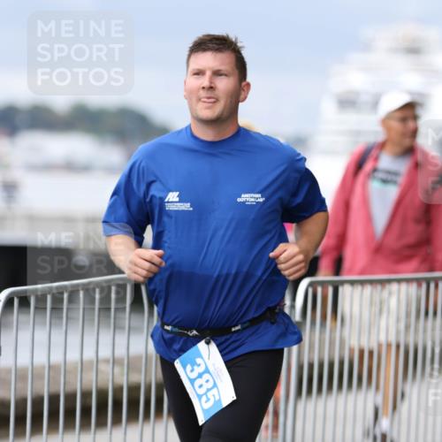 16.08.2026 - KN Förde Triathlon 2026 Antke Förster http://msf.ph/oto/10006298 16.08.2026 12:01:43 Laufen 385 meine-sportfotos.de