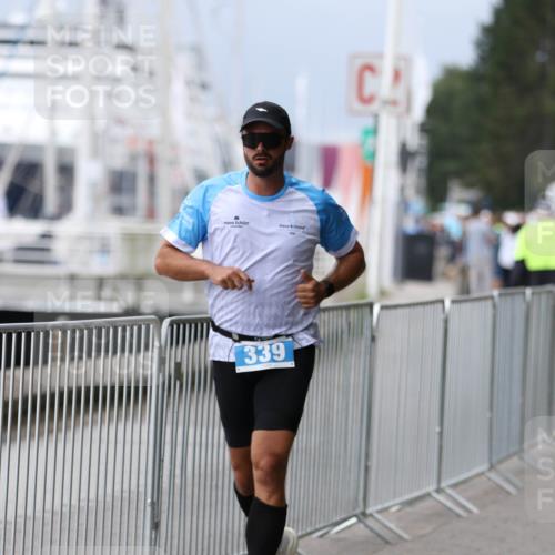 16.08.2026 - KN Förde Triathlon 2026 Antke Förster http://msf.ph/oto/10006481 16.08.2026 12:03:35 Laufen 1, 339 meine-sportfotos.de
