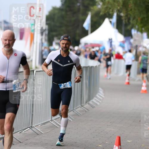 16.08.2026 - KN Förde Triathlon 2026 Antke Förster http://msf.ph/oto/10006547 16.08.2026 12:04:07 Laufen 70, 359 meine-sportfotos.de