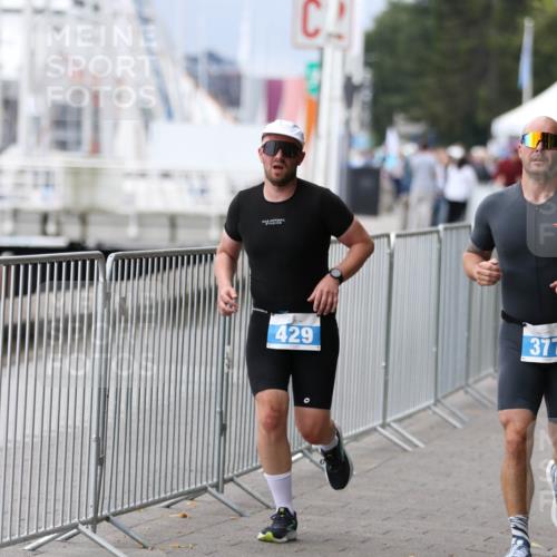 16.08.2026 - KN Förde Triathlon 2026 Antke Förster http://msf.ph/oto/10006571 16.08.2026 12:04:27 Laufen 429, 377 meine-sportfotos.de
