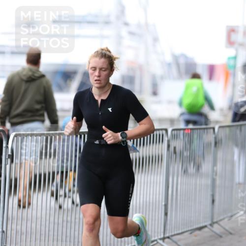 16.08.2026 - KN Förde Triathlon 2026 Antke Förster http://msf.ph/oto/10006741 16.08.2026 10:25:04 Laufen  meine-sportfotos.de