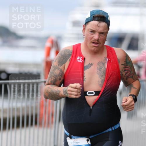 16.08.2026 - KN Förde Triathlon 2026 Antke Förster http://msf.ph/oto/10006754 16.08.2026 12:05:35 Laufen 46, 586, 09, 0 meine-sportfotos.de