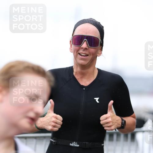 16.08.2026 - KN Förde Triathlon 2026 Antke Förster http://msf.ph/oto/10006975 16.08.2026 10:26:35 Laufen  meine-sportfotos.de
