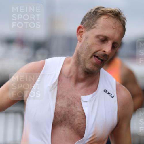 16.08.2026 - KN Förde Triathlon 2026 Antke Förster http://msf.ph/oto/10007015 16.08.2026 12:07:16 Laufen 2 meine-sportfotos.de