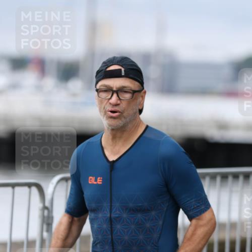 16.08.2026 - KN Förde Triathlon 2026 Antke Förster http://msf.ph/oto/10007156 16.08.2026 12:08:05 Laufen  meine-sportfotos.de