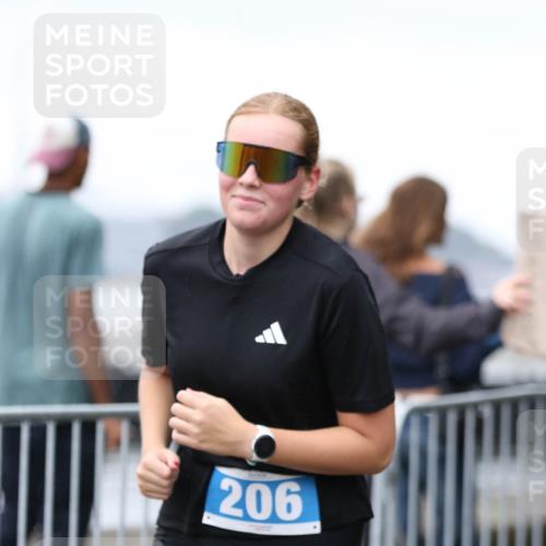 16.08.2026 - KN Förde Triathlon 2026 Antke Förster http://msf.ph/oto/10007230 16.08.2026 10:28:33 Laufen 206 meine-sportfotos.de