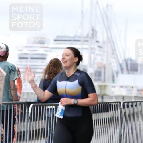 16.08.2026 - KN Förde Triathlon 2026 Antke Förster http://msf.ph/oto/10007239 16.08.2026 10:28:36 Laufen 184 meine-sportfotos.de